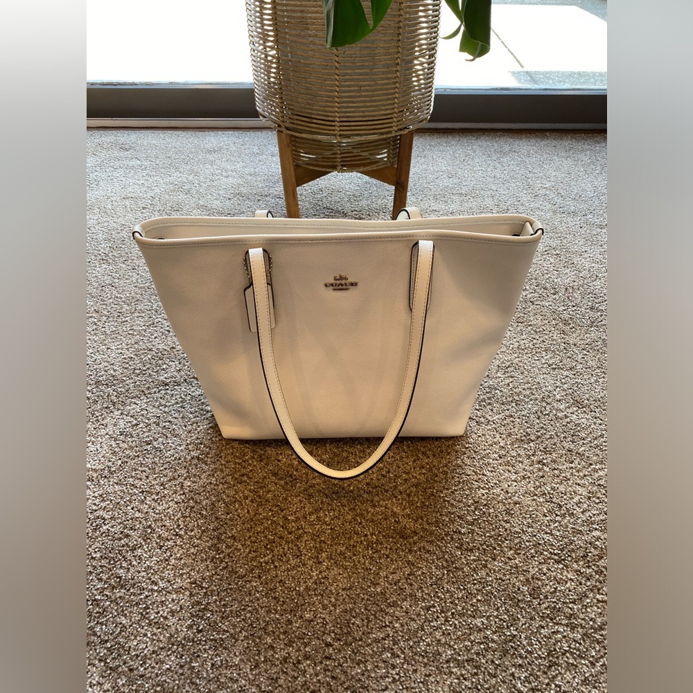 Coach shoulder purse